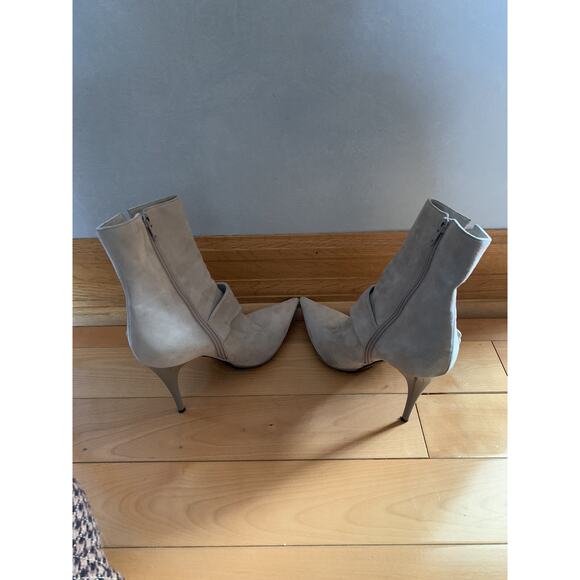 CASADEI SUEDE BOOTIE - Picture 2 of 15